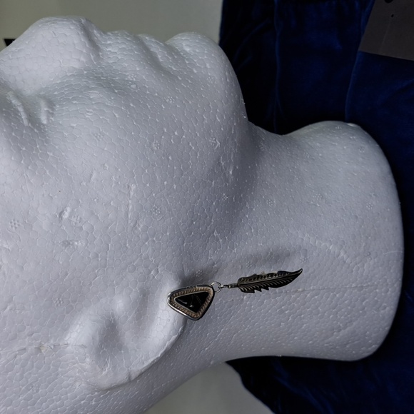 Vintage Native American Black Onyx Sterling Silver Feather Earrings - Picture 4 of 15